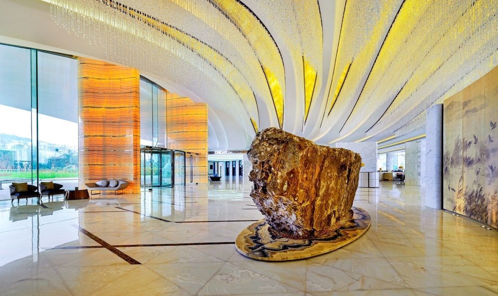 Sheraton Huzhou Taihu Lake Hot Spring Resort & Spa 2