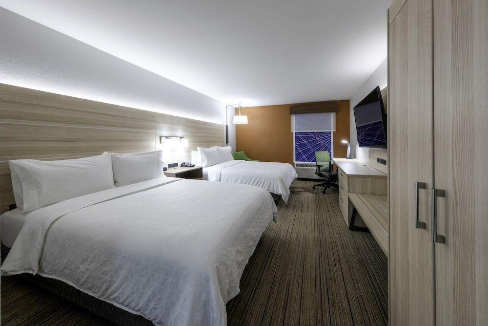 Holiday Inn Express & Suites PETERSBURG/DINWIDDIE by IHG 2