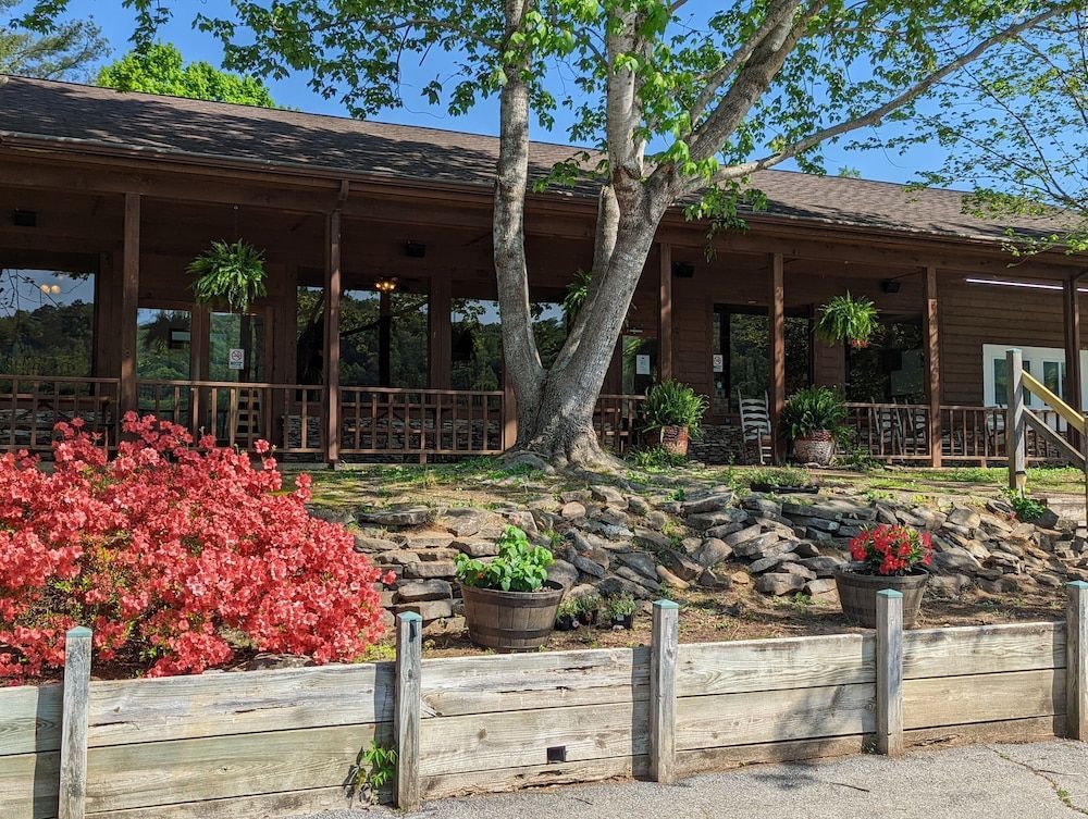 Arrowhead Resort 1