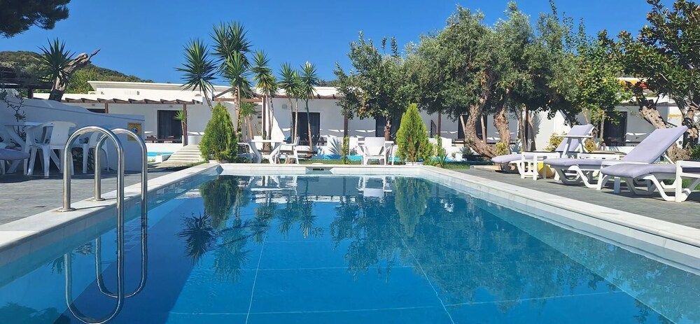 Skiathos Holiday Resort 1
