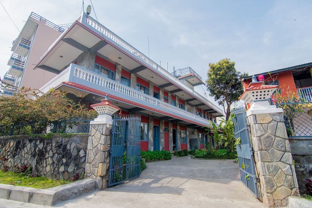 Hotel Mountain View - Lakeside Pokhara 1