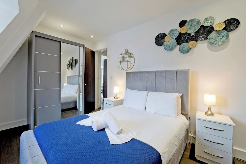 Imperial City of London Apartments 2