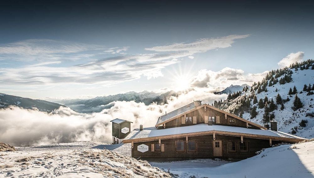 Berggasthaus & Lodge Resterhöhe 1