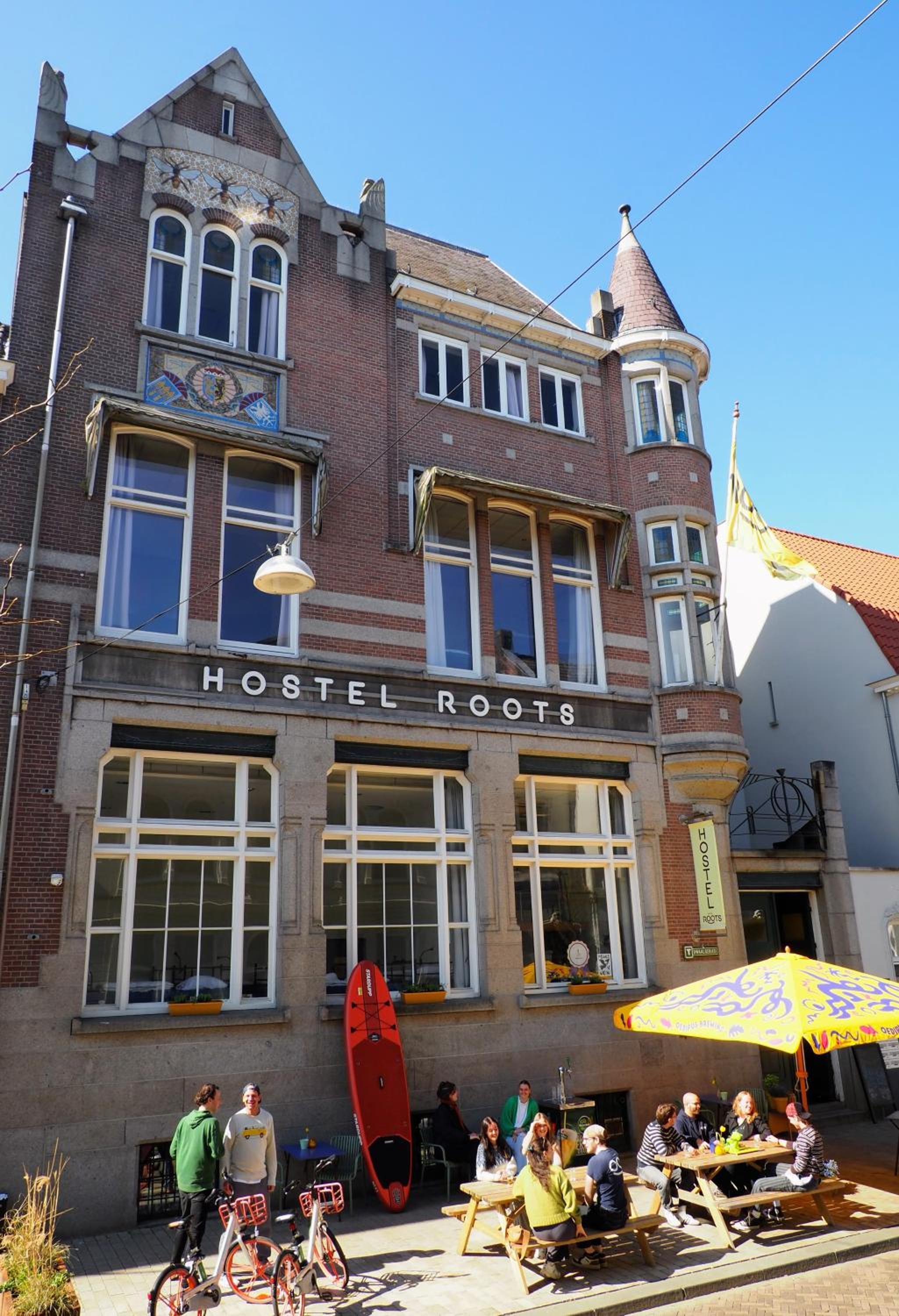 Hostel Roots 1