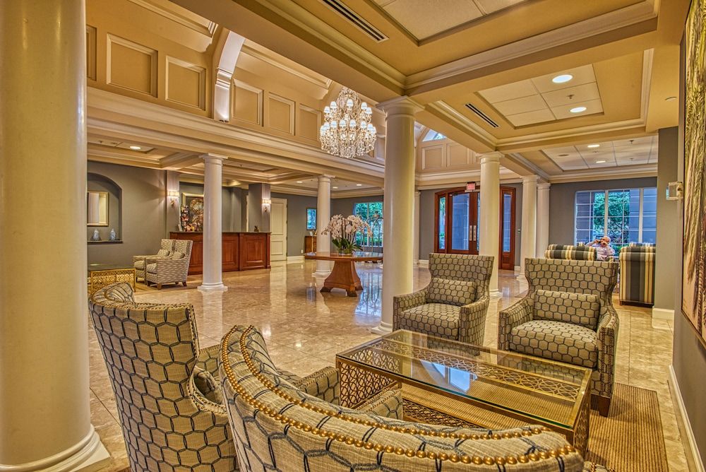 Trianon Bonita Bay Hotel 2