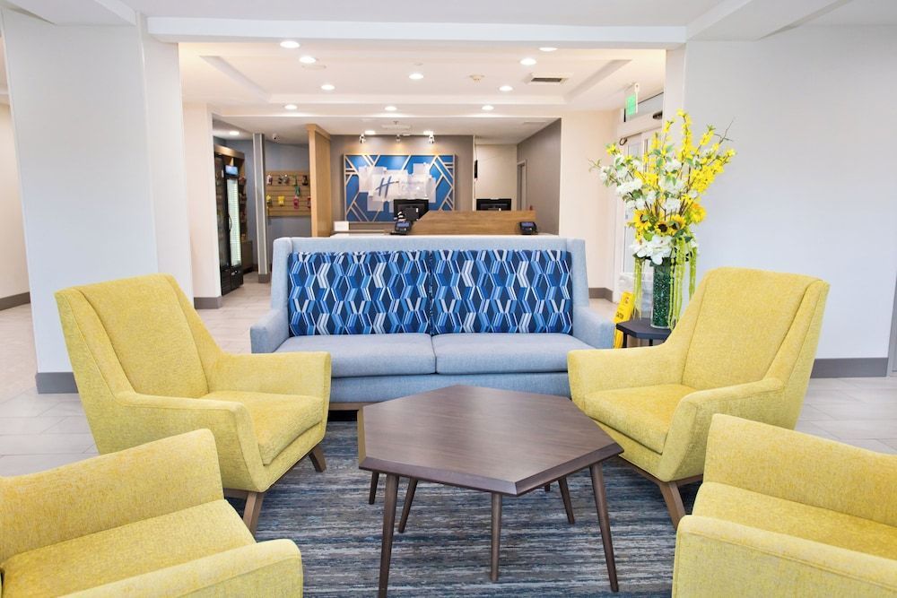 Holiday Inn Express & Suites SACRAMENTO NE CAL EXPO by IHG 2