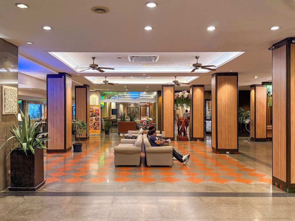 Golden Beach Hotel Pattaya 2