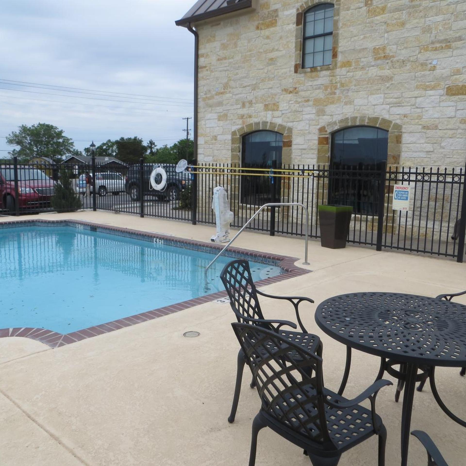Black Gold Inn 2