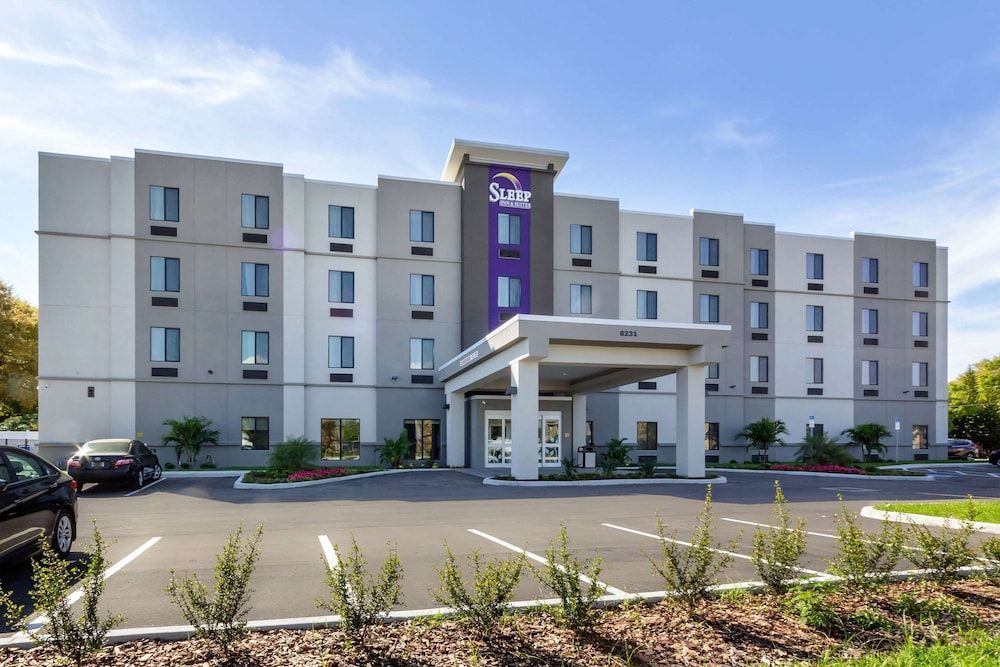 Sleep Inn & Suites Tampa South 1