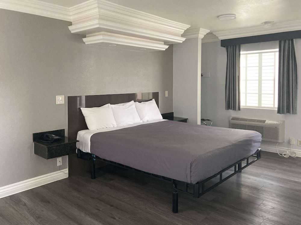 Motel 6 Glendale CA Pasadena Burbank Los Angeles 1