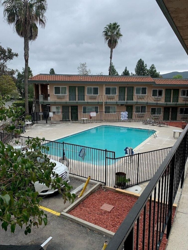 Americas Best Value Inn Thousand Oaks 1