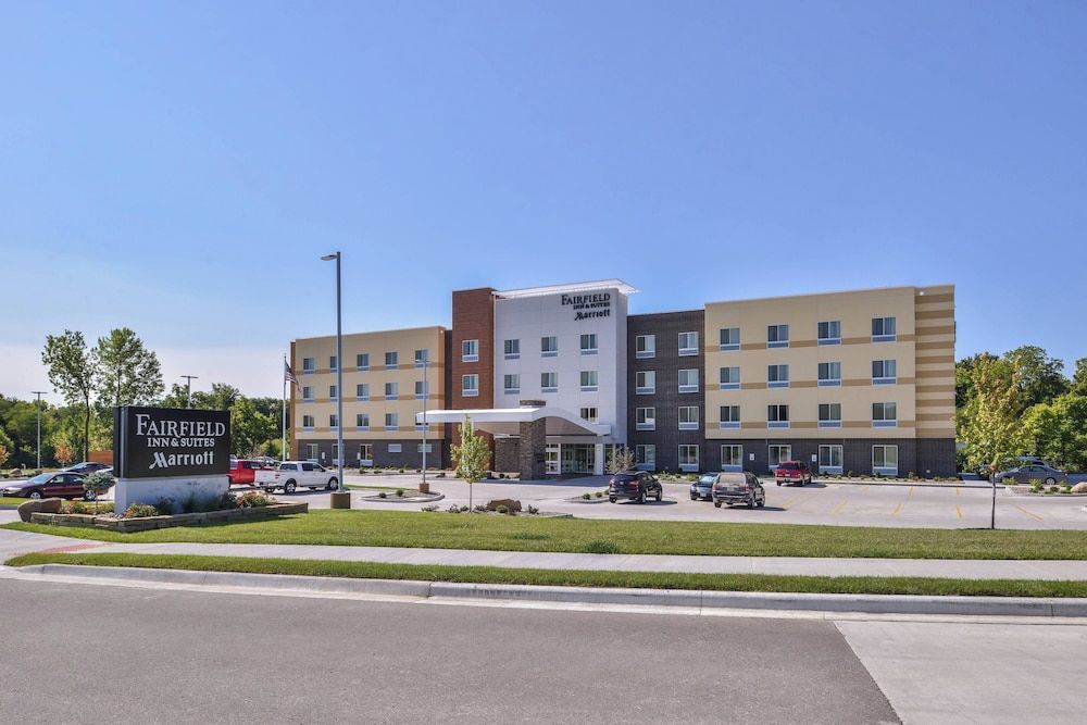 Fairfield Inn & Suites by Marriott St. Joseph 1