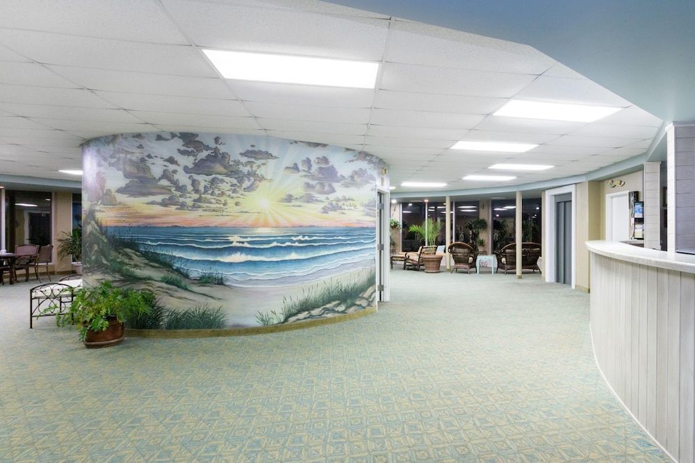 Days Inn & Suites by Wyndham Jekyll Island 2