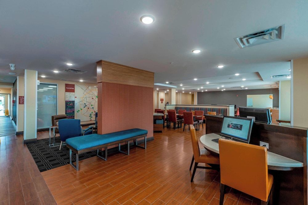 TownePlace Suites by Marriott Lexington Keeneland/Airport 2