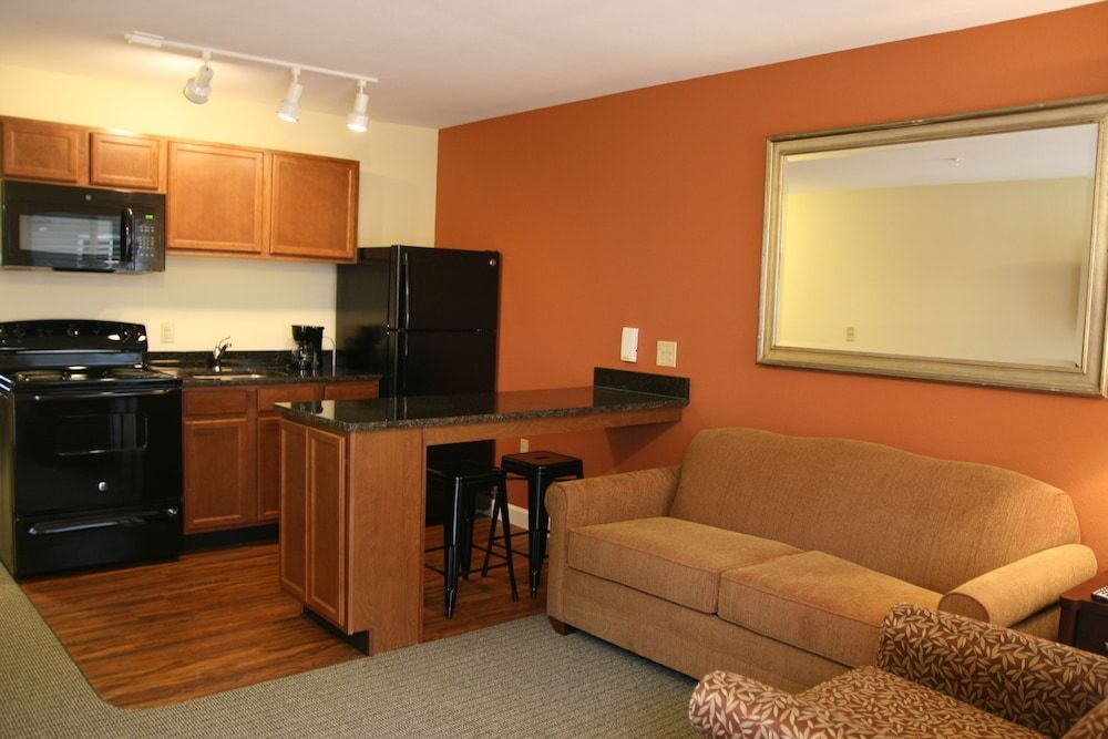 Affordable Suites Mooresville 1