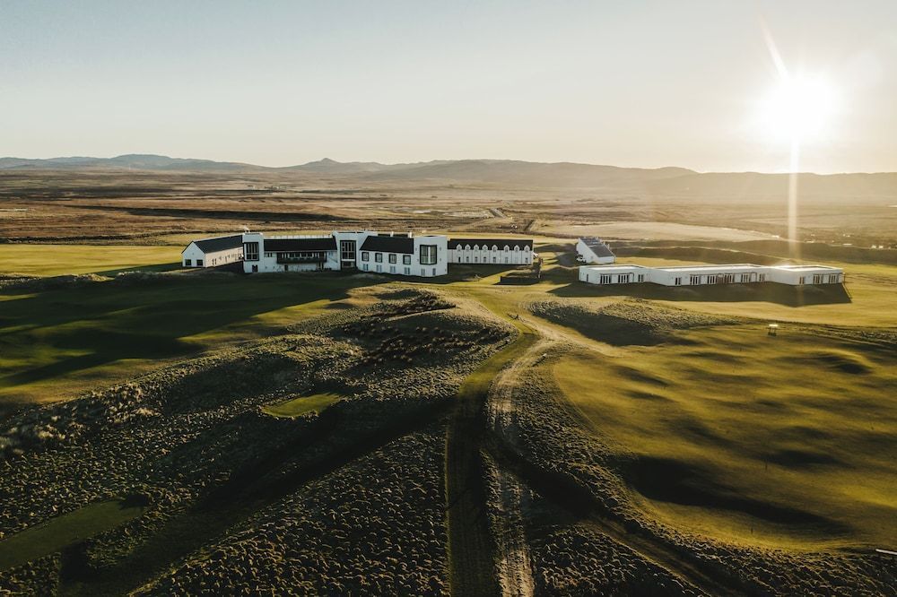 Another Place, The Machrie 1