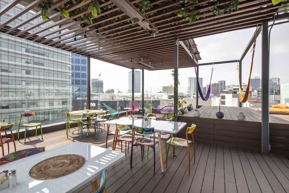FlowSuites WTC 1