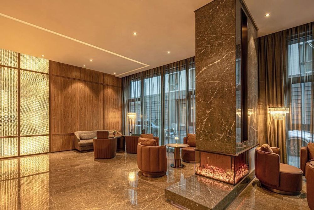 Crystal Hotel Shanghai The Bund Jinling 1