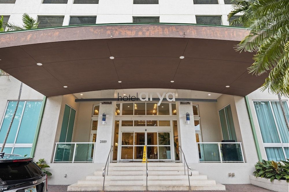Private Residences at Hotel Arya by SoFLA Vacations 1