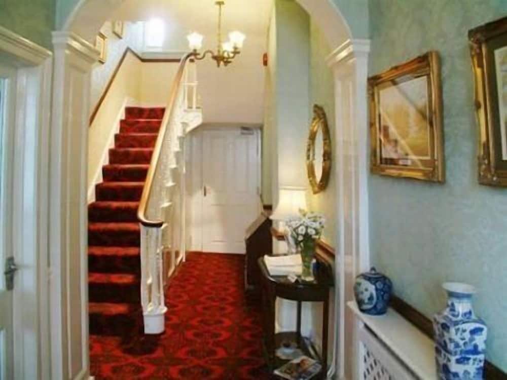 City Guest House 2