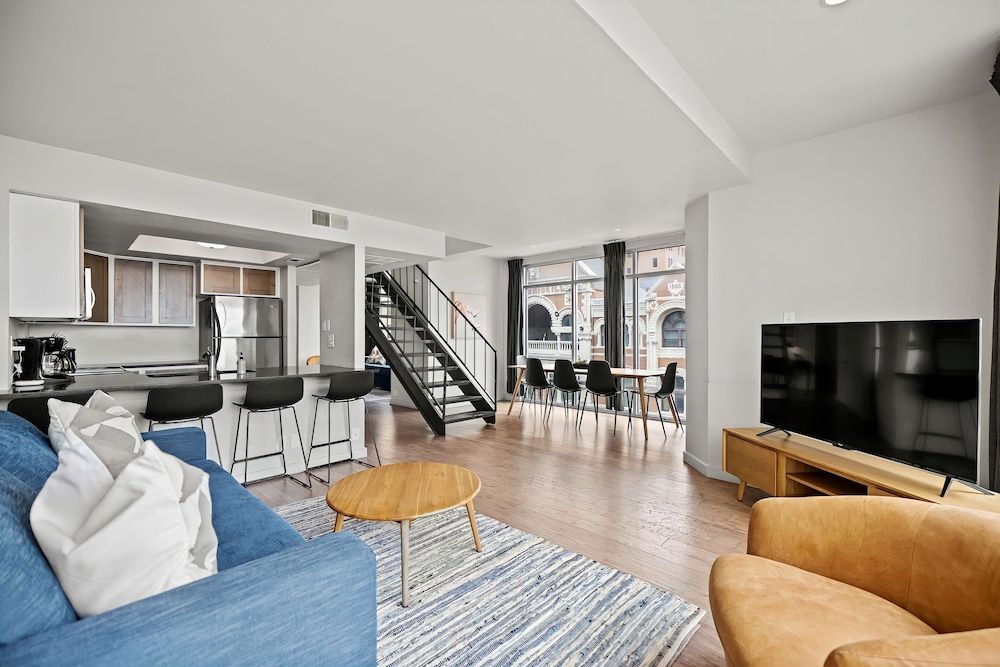 Littlefield Lofts, hosted by Placemakr - 6th Street 1