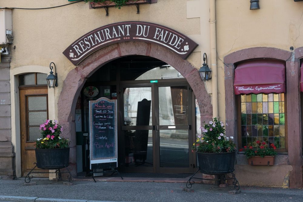Logis Hotel Restaurant Le Faudé 1