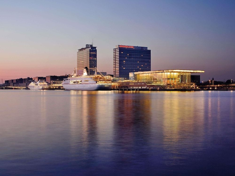 Movenpick Hotel Amsterdam City Centre 1