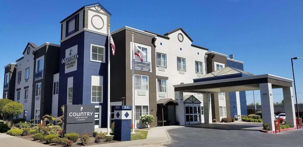 Country Inn & Suites by Radisson, San Carlos, CA 1