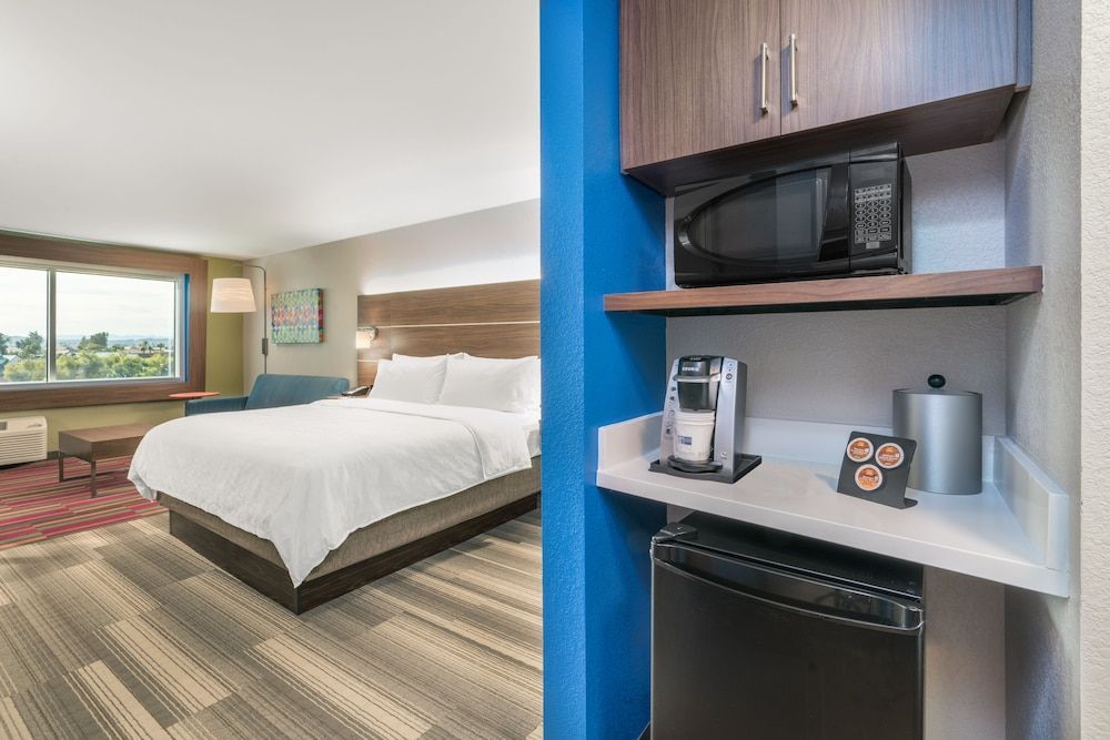Holiday Inn Express & Suites LAKE HAVASU - LONDON BRIDGE by IHG 2