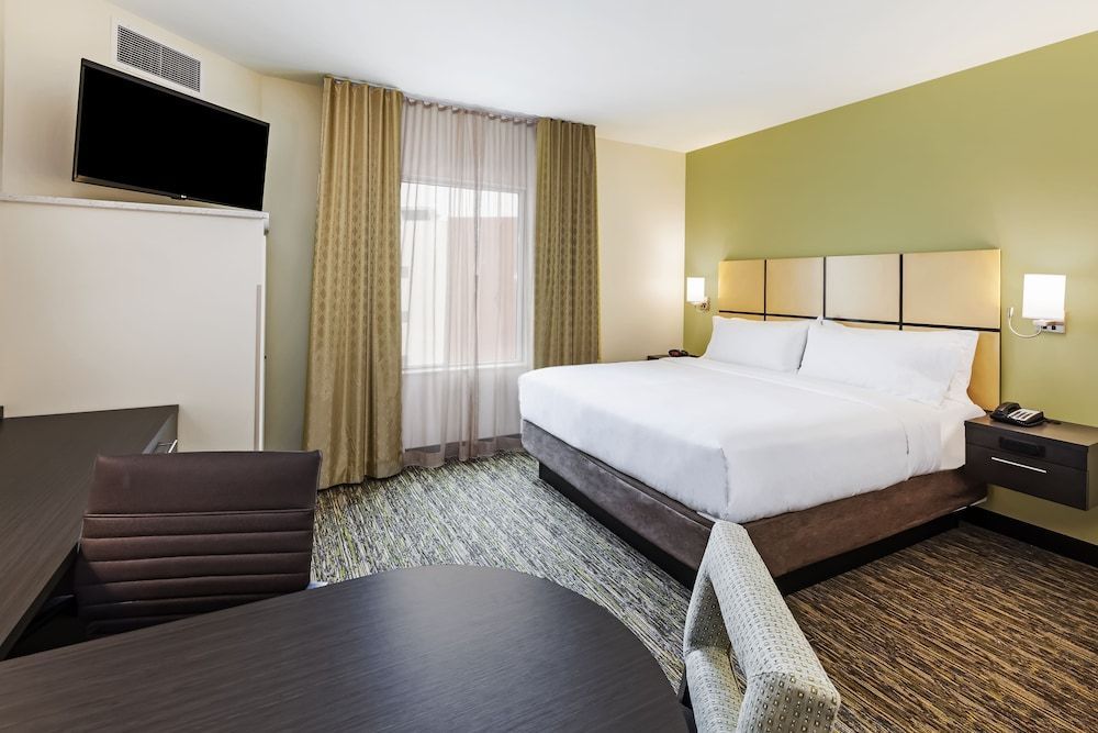 Candlewood Suites LENEXA - OVERLAND PARK AREA by IHG 2