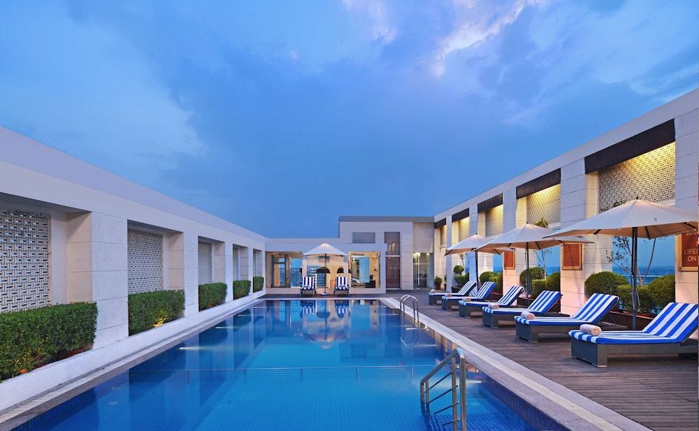 Radisson Hotel Agra 1