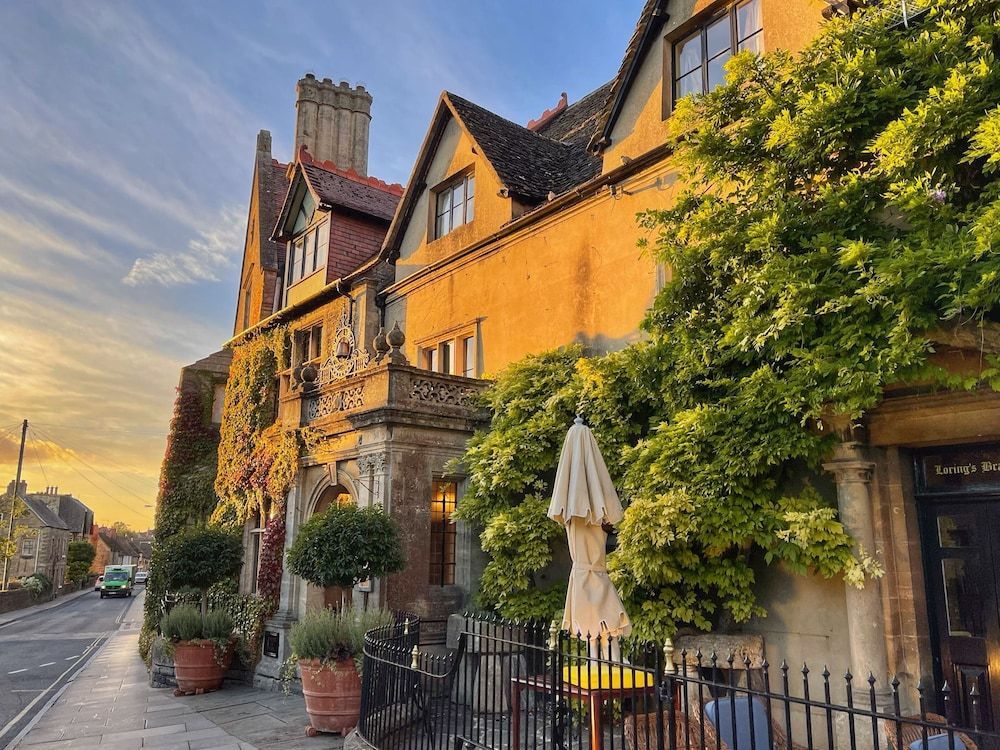 The Old Bell Hotel 1