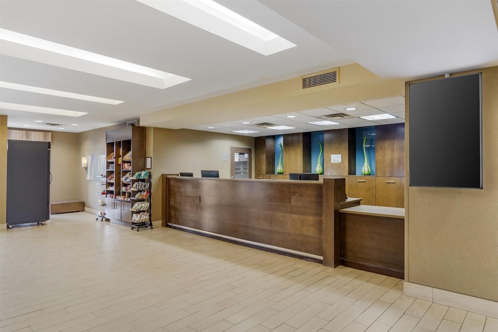 Best Western Plus Winnipeg West 2