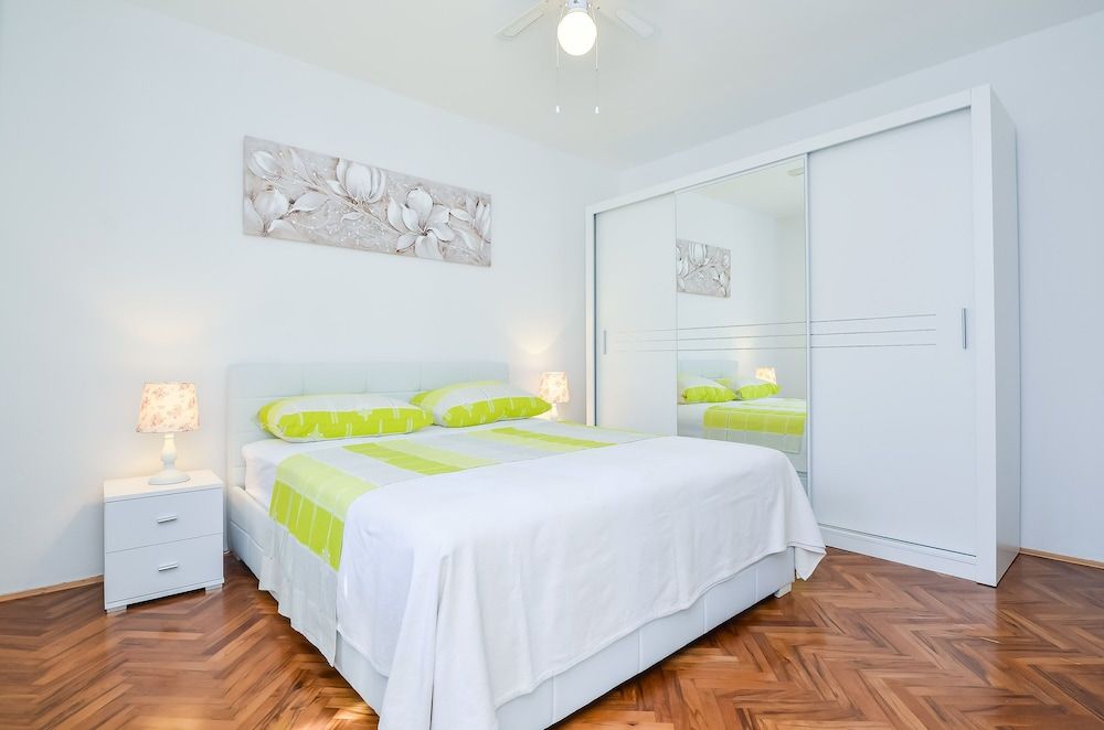 Studios Heliva 2