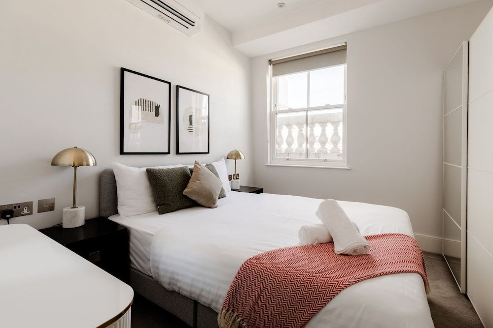 South Kensington Apartments 2