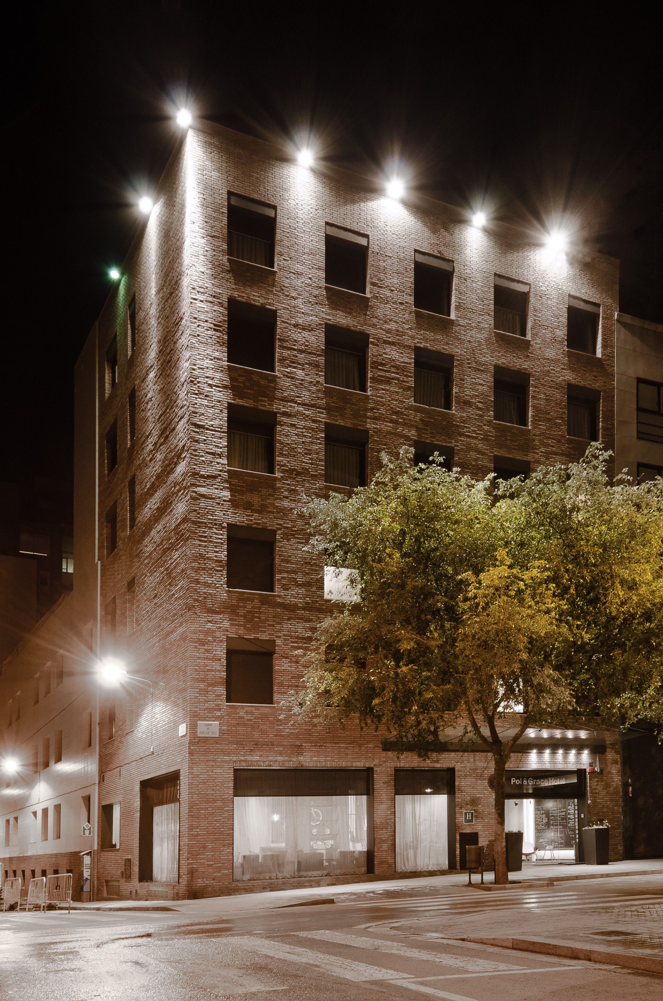 Pol & Grace Hotel 1