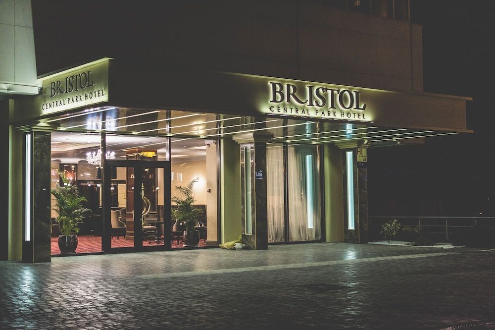 Bristol Central Park Hotel 1