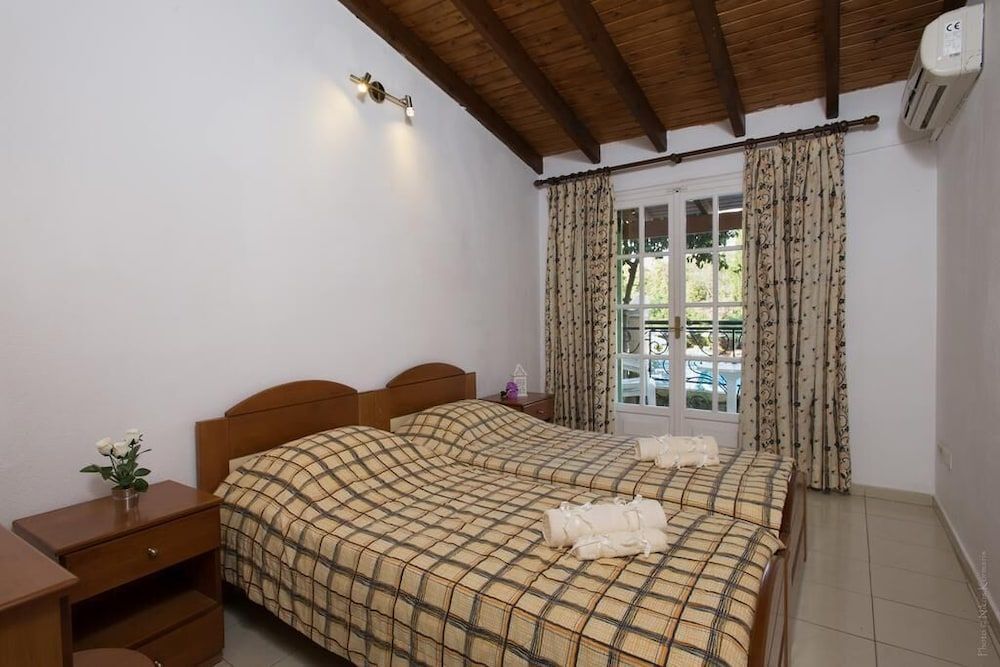 Philippos Kassiopi Apartments 2