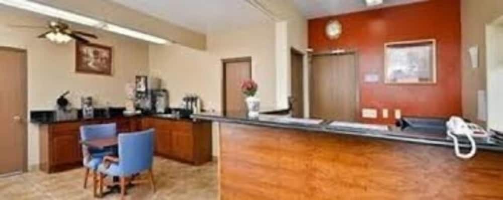 Riverton Inn & Suites Riverton 2