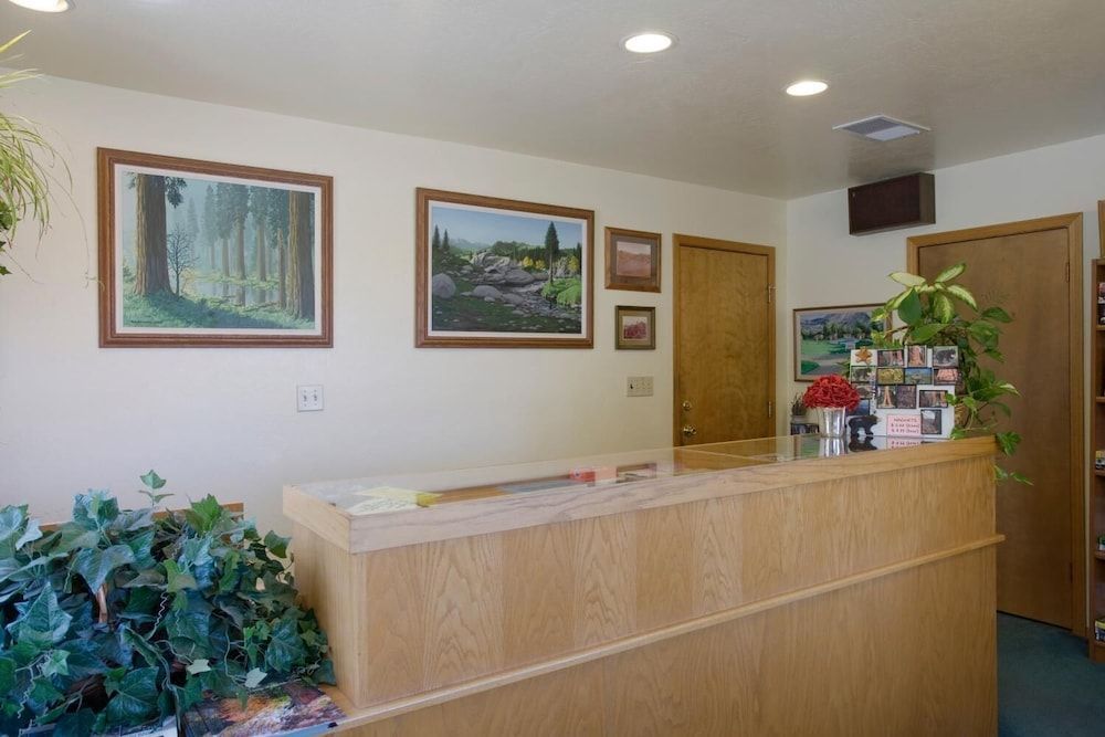 Lazy J Ranch Motel 2