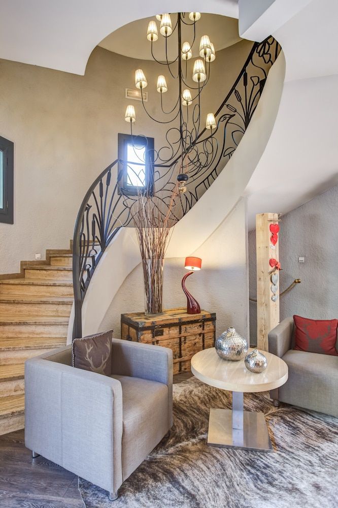 Hôtel & Spa Les Bartavelles 2