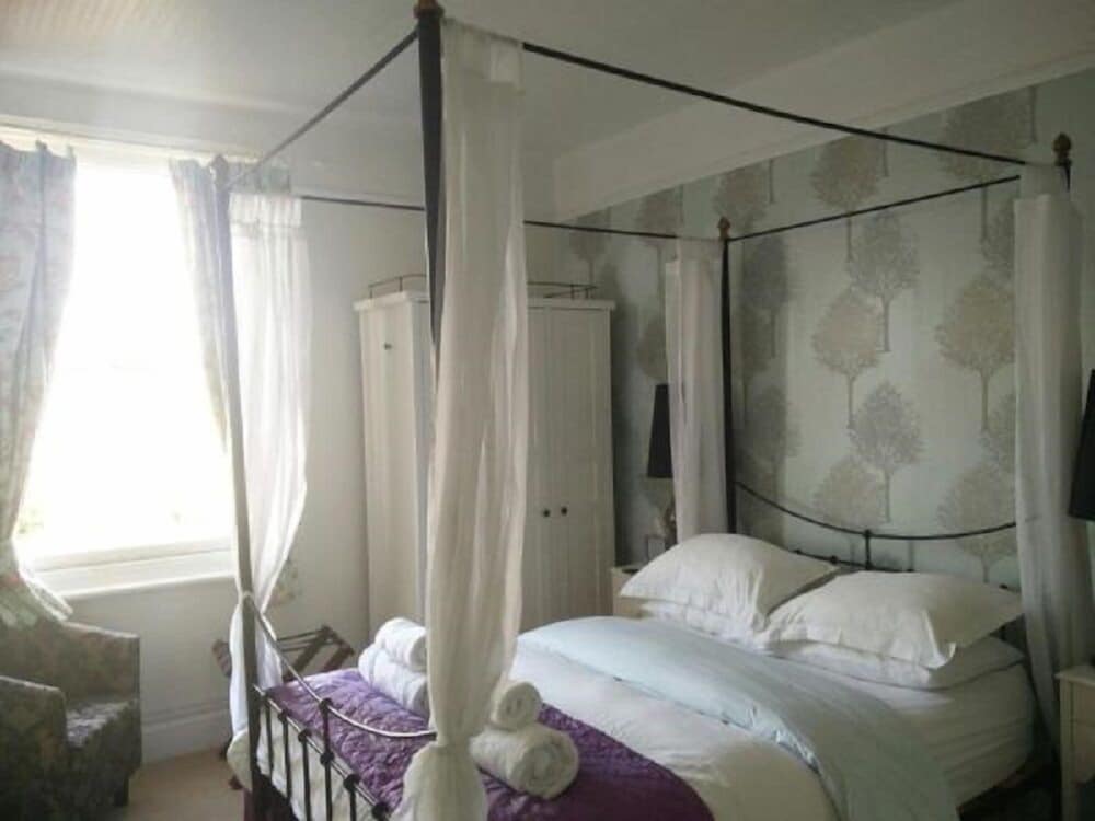 Winton House 2