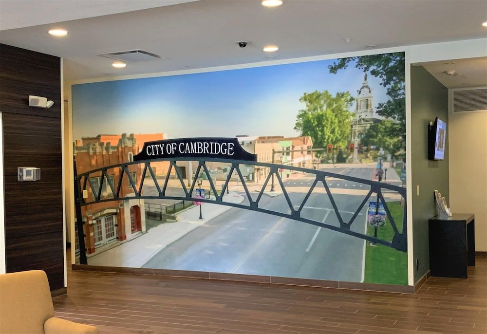 SureStay by Best Western Cambridge 1