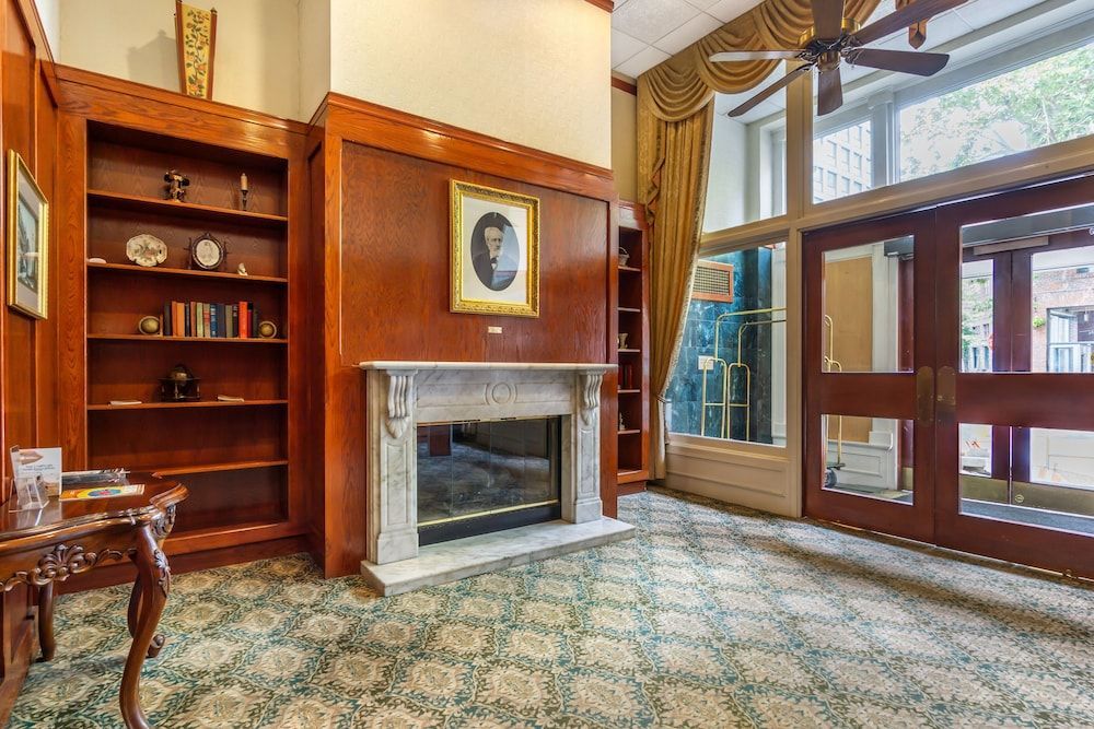 Best Western Plus Pioneer Square Hotel Downtown 2