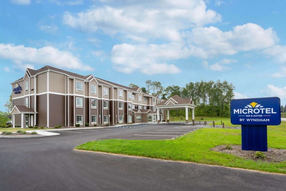 Microtel Inn & Suites by Wyndham Amsterdam NY 1