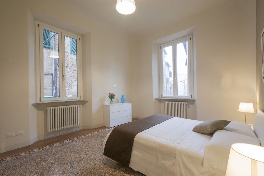 Regis Condo 2
