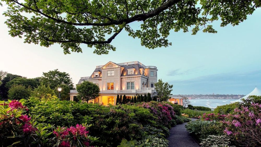 The Chanler at Cliff Walk 1