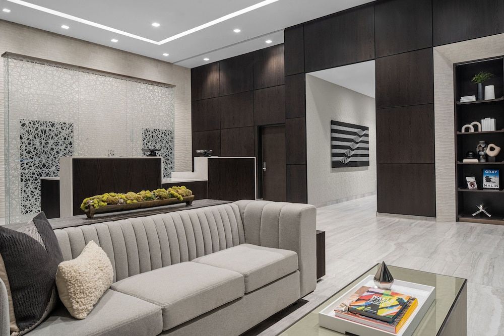 AC Hotel by Marriott Miami Dadeland 2