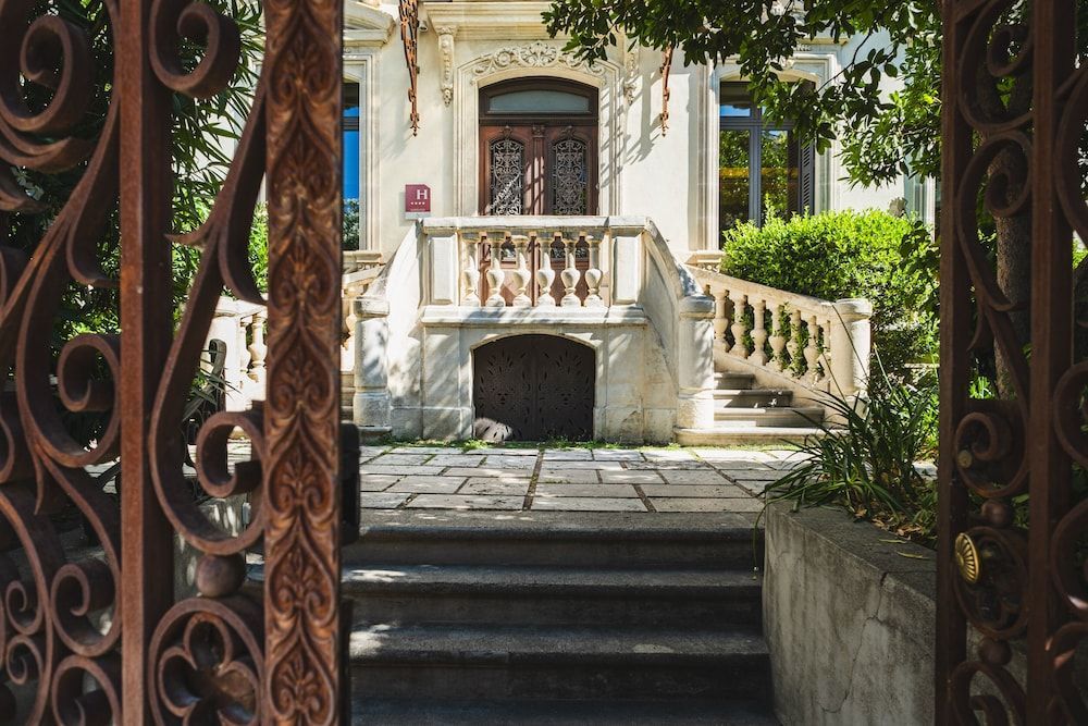 L'Hôtel Particulier Beziers 1