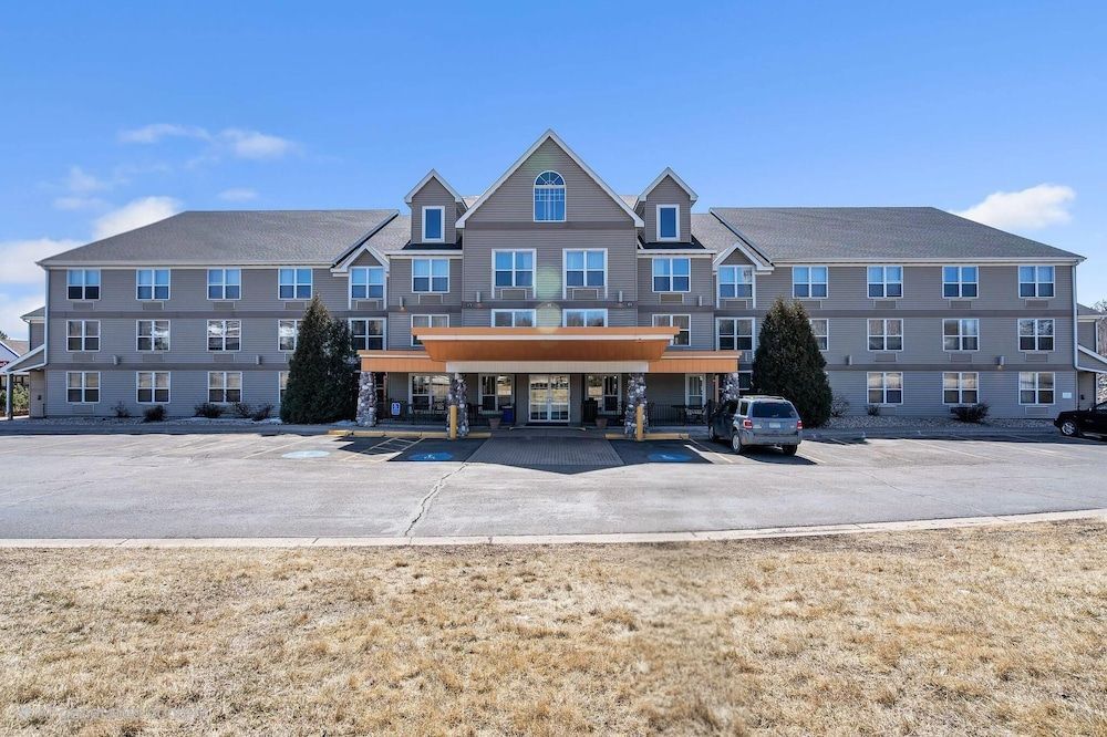 Sleep Inn & Suites near Spirit Mountain 1